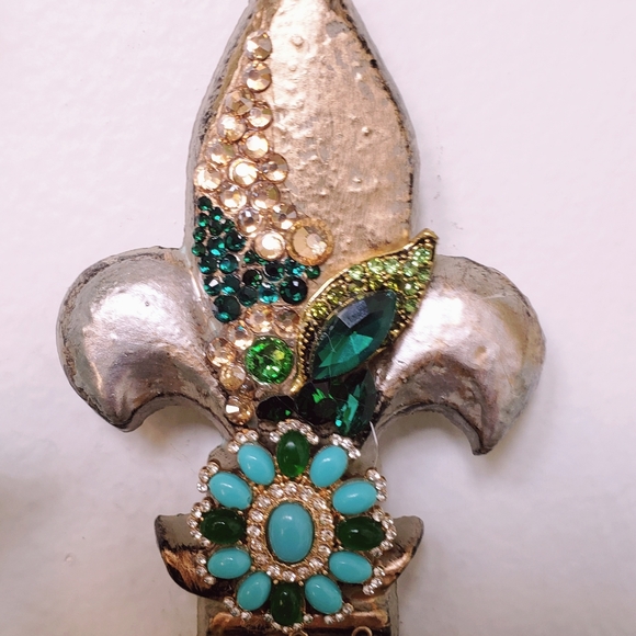 Handmade Turquoise one-of-a-kind wall cross - Picture 10 of 12